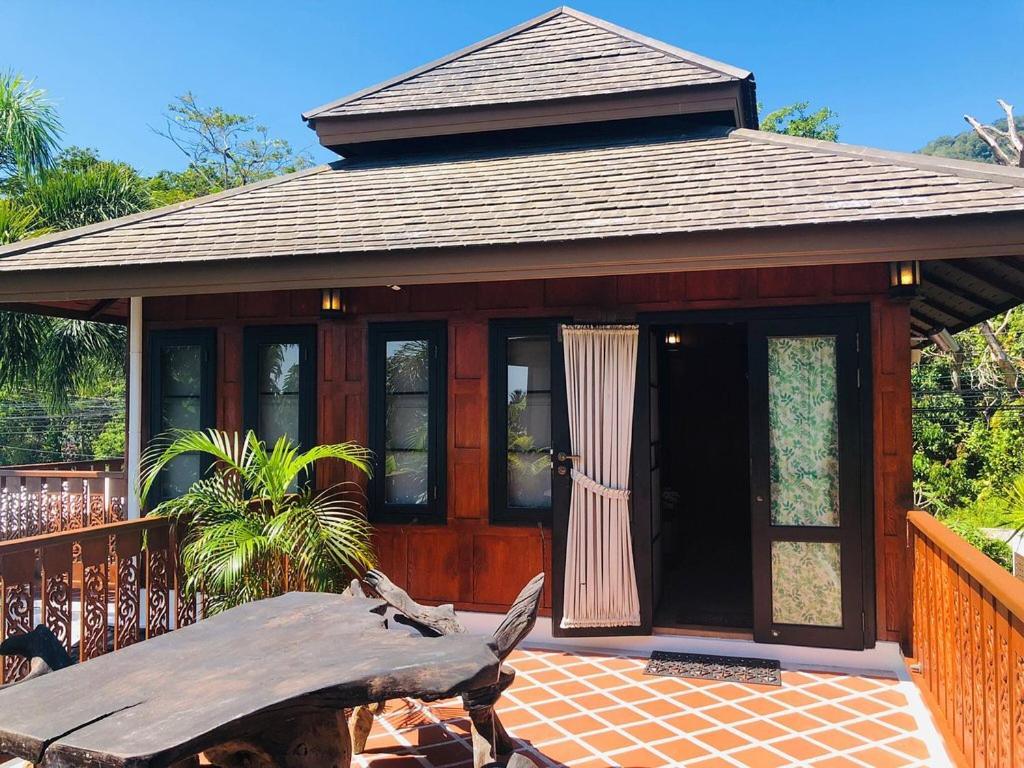 Lemon Tree Naturist Resort Naiharn Beach Phuket Exterior photo